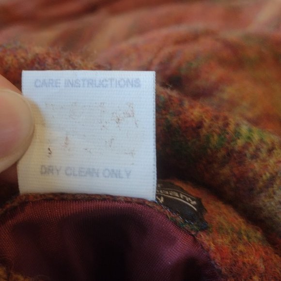 The J Peterman Co Women's Reversible Wool Corduroy Coat Size Medium Plaid Maroon - Picture 7 of 10